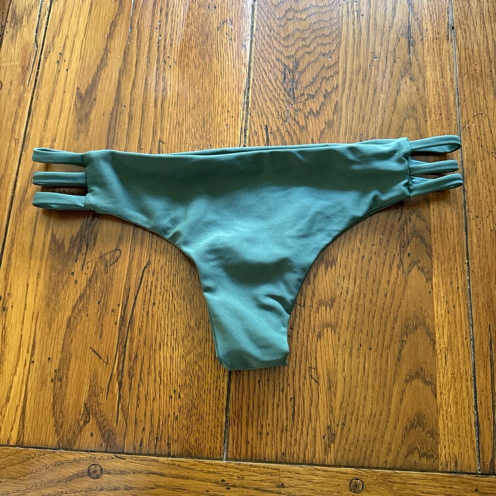 Lotus Swim - cheeky bikini bottoms